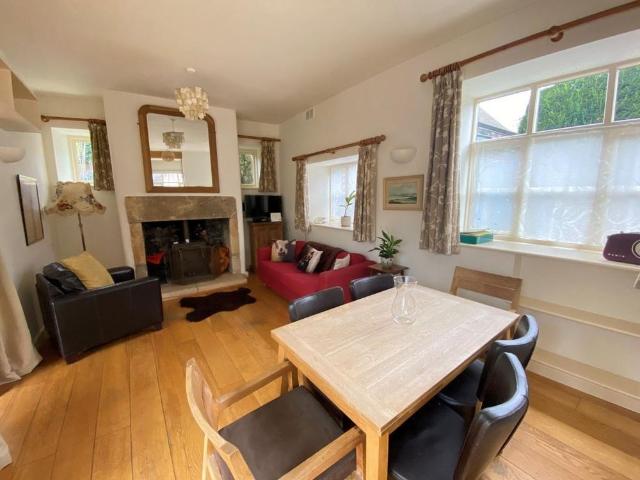 House for rent in Stroud, School House