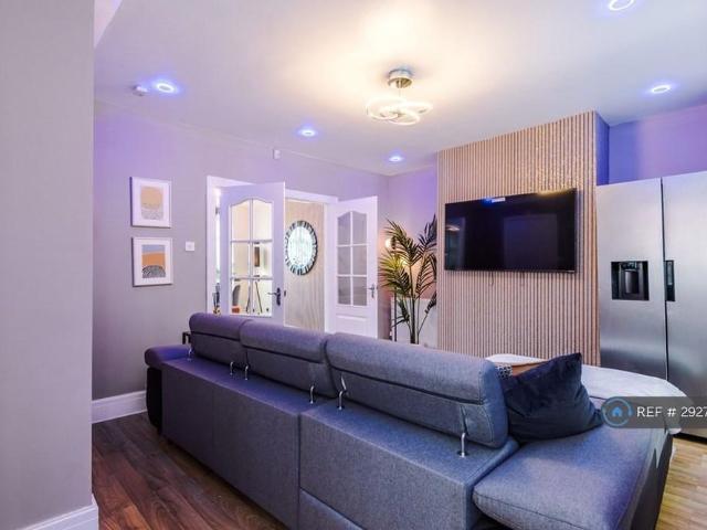 House for rent in Georgia, Greater Manchester