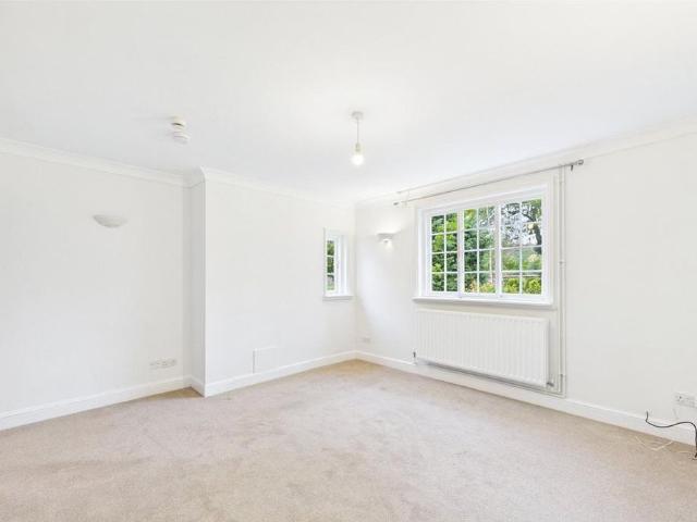 House for rent in Englefield, West Berkshire