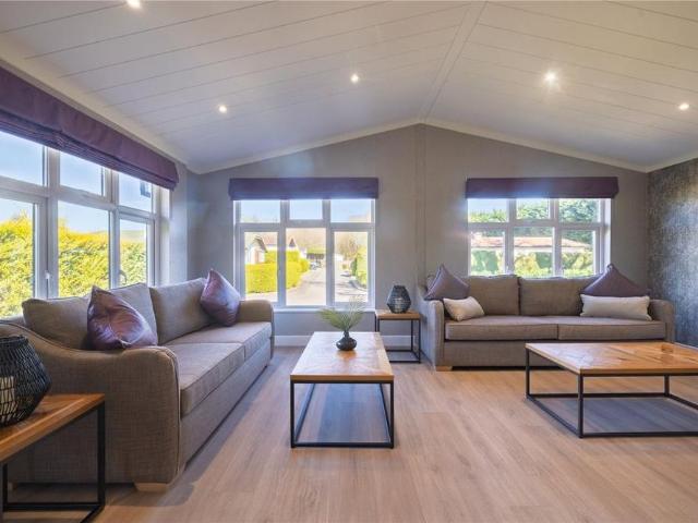 House for rent in Fole, Surrey