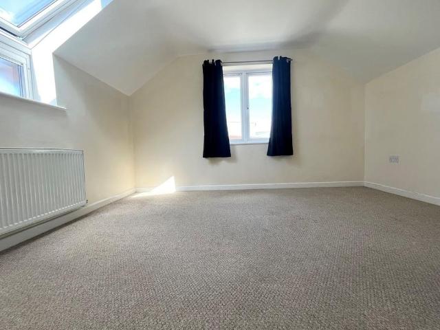 House for rent in Ewens Farm, Golden Valley