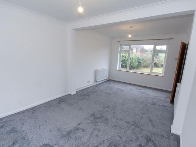 House for rent in Perryfields, West Sussex