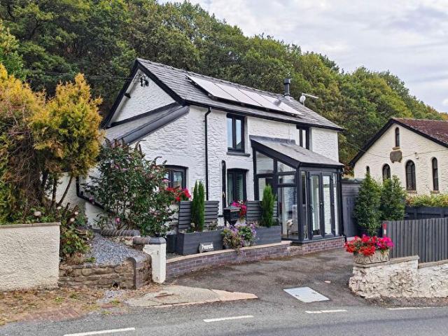 Apartment for rent in Wales