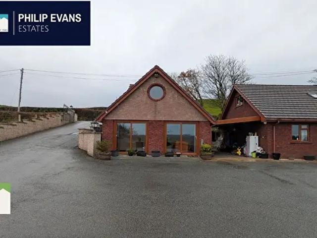 Apartment for rent in Capel Seion, Moriah