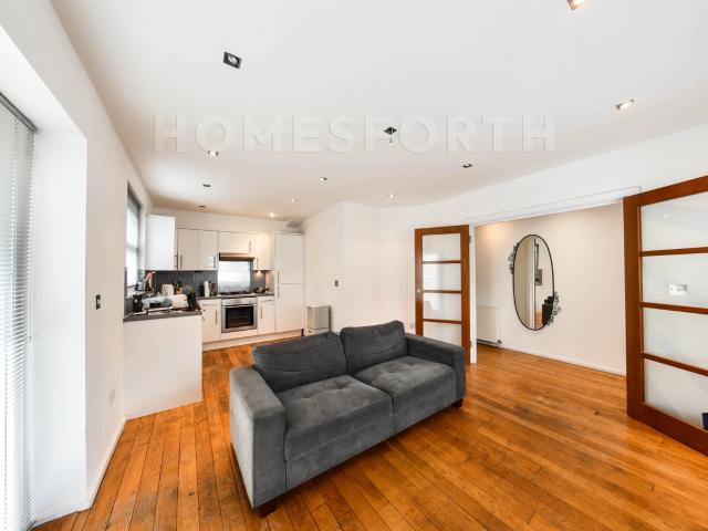 House for rent in Kilburn, Greater London
