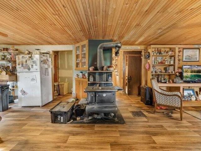 House for sale in North Dexter, Dexter