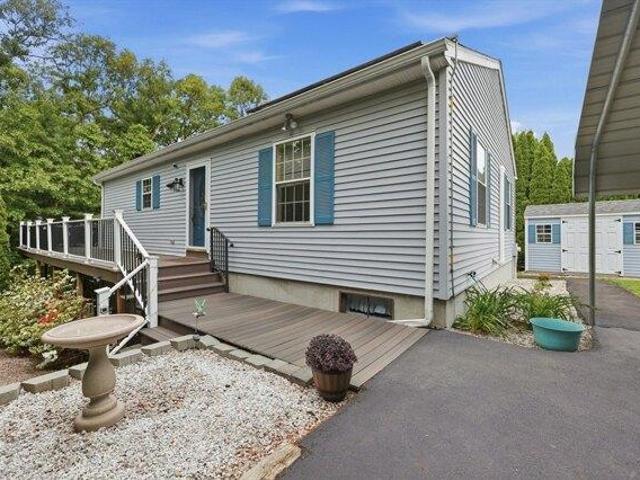 Condo for sale in Douglas, Massachusetts