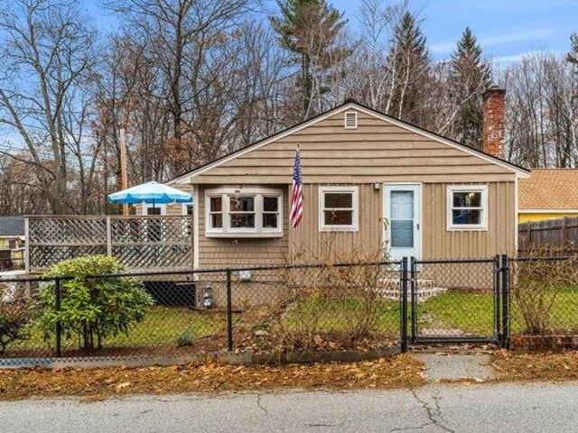 House for sale in Long Pond Park, Dracut