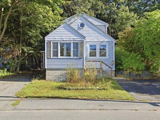 House for sale in Collinsville, Dracut