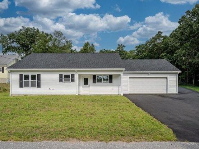 House for sale in Dracut, Middlesex County