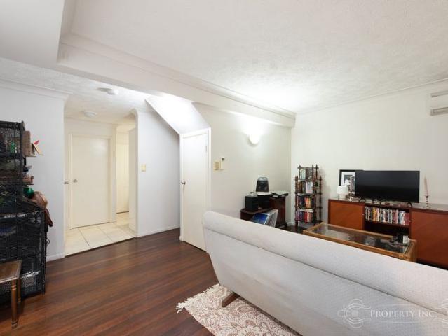 Apartment for rent in Toombul, Queensland