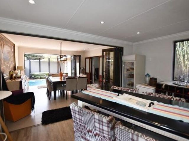 Apartment for rent in Waterkloof, Gauteng