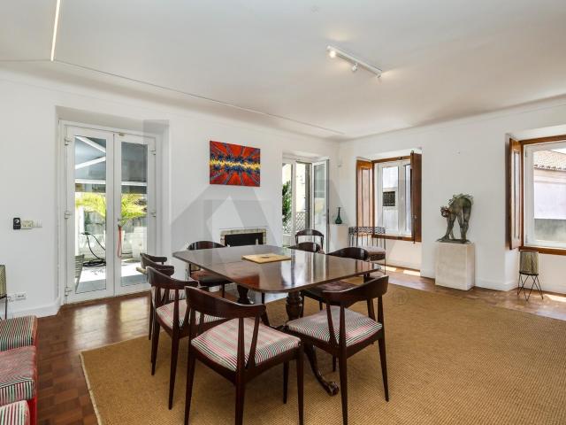 Apartamento alugar em Misericórdia, Lisboa