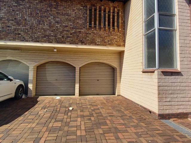 Apartment for rent in Seaview, Kwazulu-natal