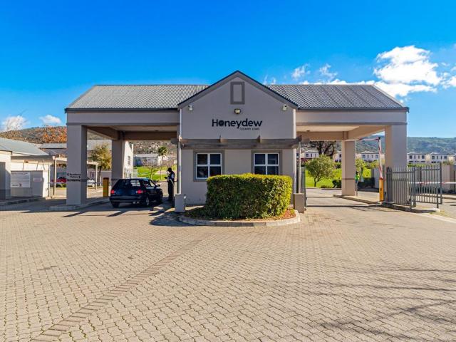 Apartment for rent in Onverwacht, Western Cape