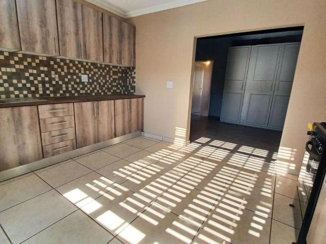 Apartment for rent in Ifafi, Hartbeespoort Dam Nature Reserve