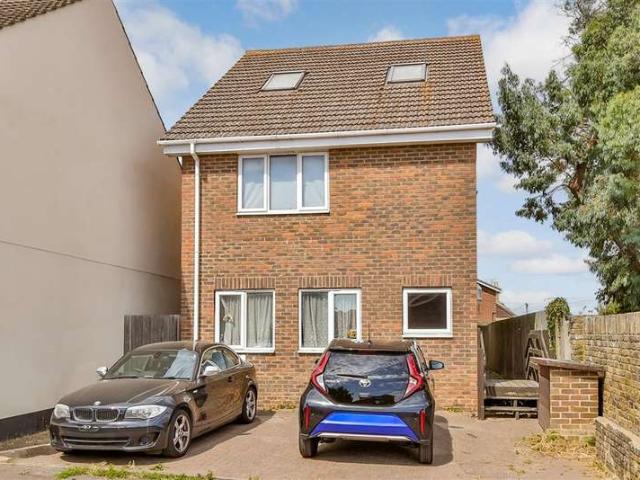 Apartment for sale in East Rainham, Gillingham