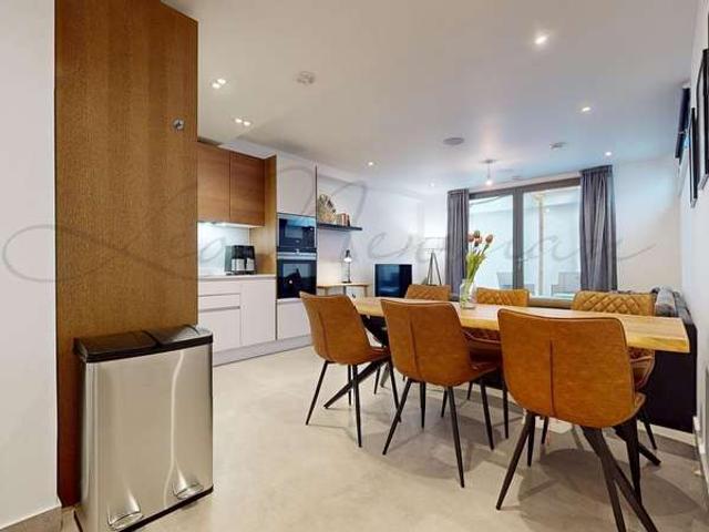 Apartment for sale in Kentish Town, Greater London