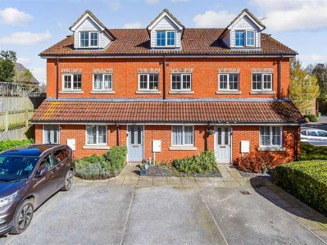 Apartment for sale in Midway, Kent