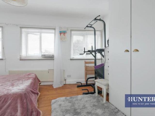 Apartment for rent in Worcester Park, Greater London