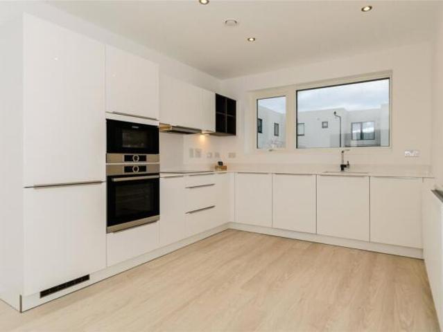Apartment for rent in Virido Residential Area, Cambridge