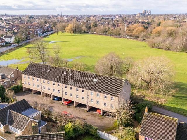 Flat for sale in High Field, York