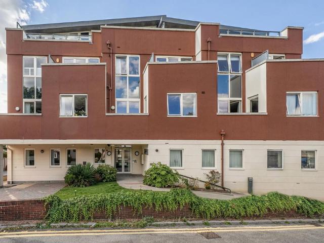 Flat for sale in St James, Sandown Park
