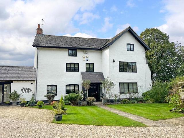 Flat for sale in Stanford On Avon, Leicestershire