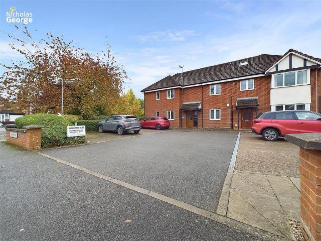 Flat for sale in Wake Green, West Midlands