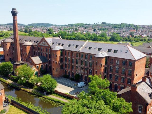 Flat for sale in Caldermill, East Midlands