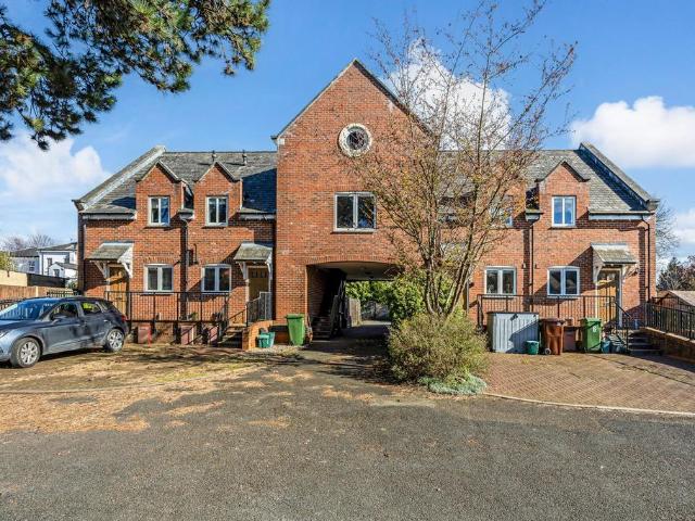 Flat for sale in Ewens Farm, Golden Valley