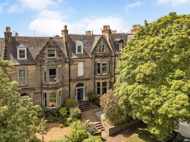Flat for sale in Balgreen, Murrayfield