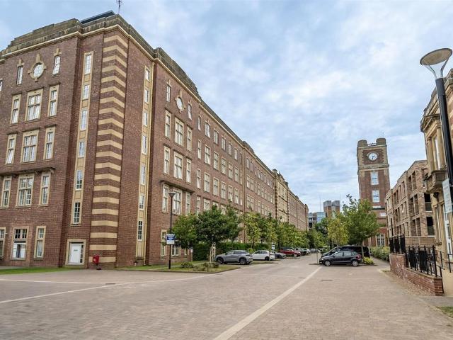 Flat for sale in High Field, York