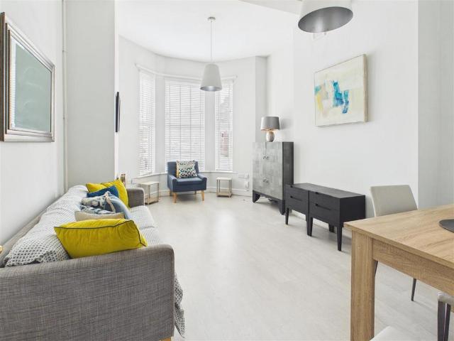 Flat for sale in Hillfields, West Midlands