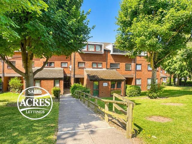 Flat for sale in Mere Green, Sutton Coldfield