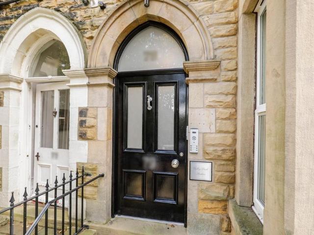 Flat for sale in Low Harrogate, Harrogate