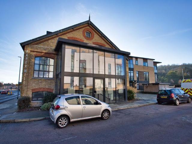 Flat for sale in River, Ash