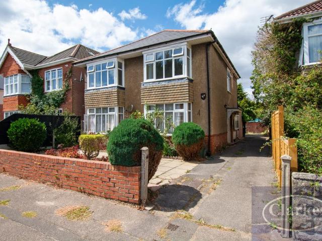 Flat for sale in Moordown, Bournemouth