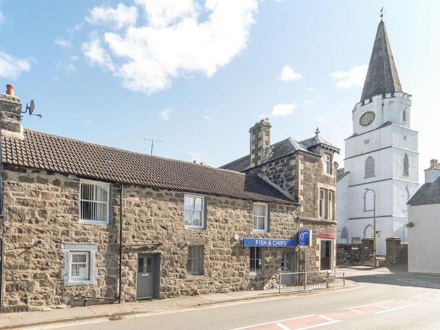 Flat for sale in The Ross, Comrie