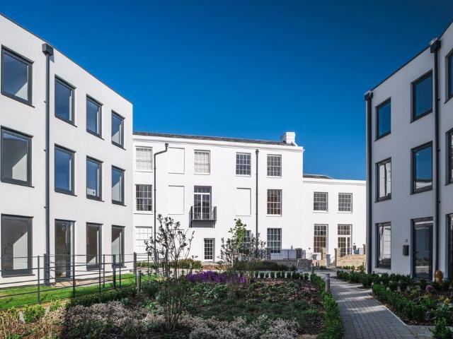 Flat for sale in East Cliff, Thanet