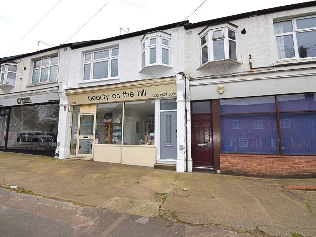 Flat for sale in Hale End, Greater London