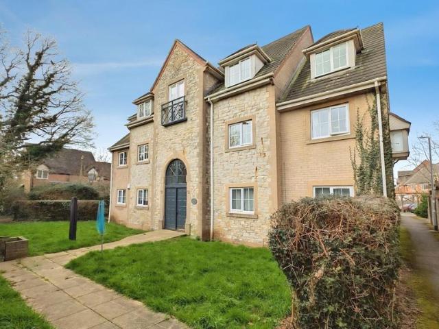 Flat for sale in Yate Rocks, Yate