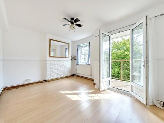 Flat for sale in Clapham, Isle Of Man