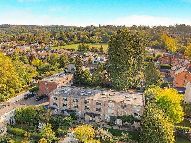 Flat for sale in Ewens Farm, Cheltenham