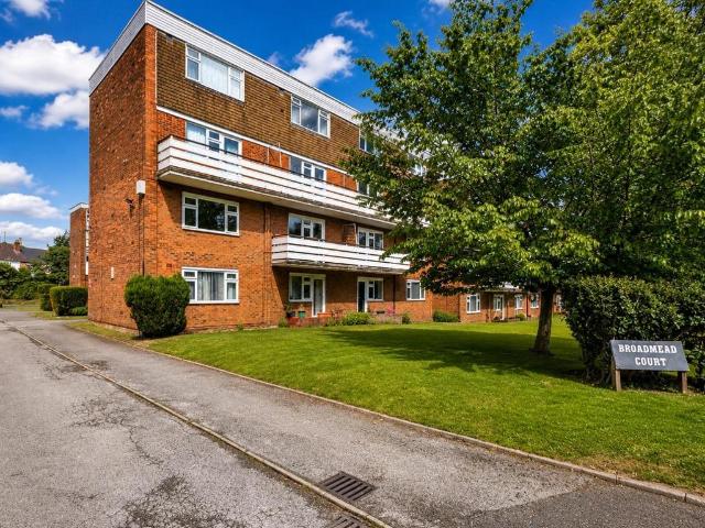 Flat for sale in Whoberley, West Midlands