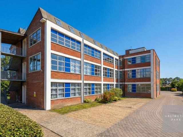 Flat for sale in Heigham Grove, East Bank