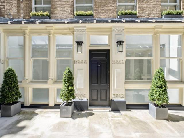 Flat for sale in Blackfriars, Lyons