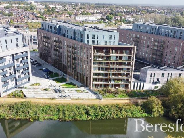 Flat for sale in Moulsham, Chelmsford