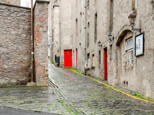 Flat for sale in Old Town, Scotland