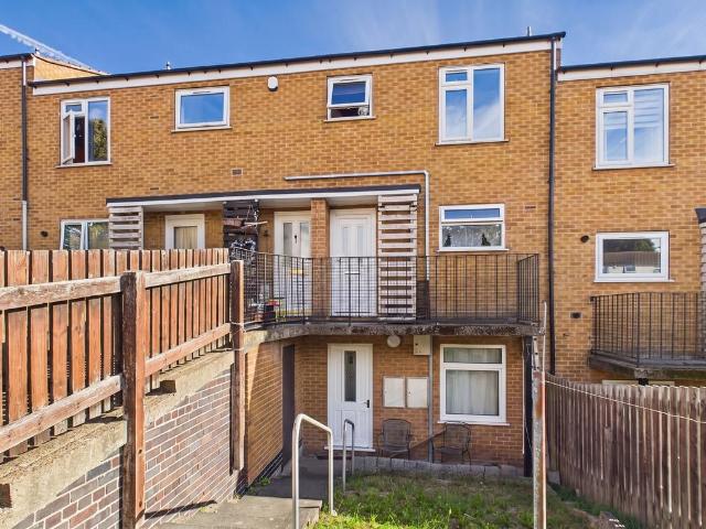 Flat for sale in Thorneywood, City of Nottingham